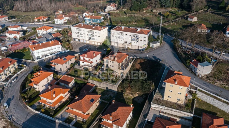 Moradia T3 para Venda em Quinchães Foto 34