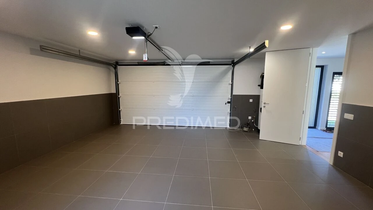 Moradia T3 para Venda em Palmeira Foto 38
