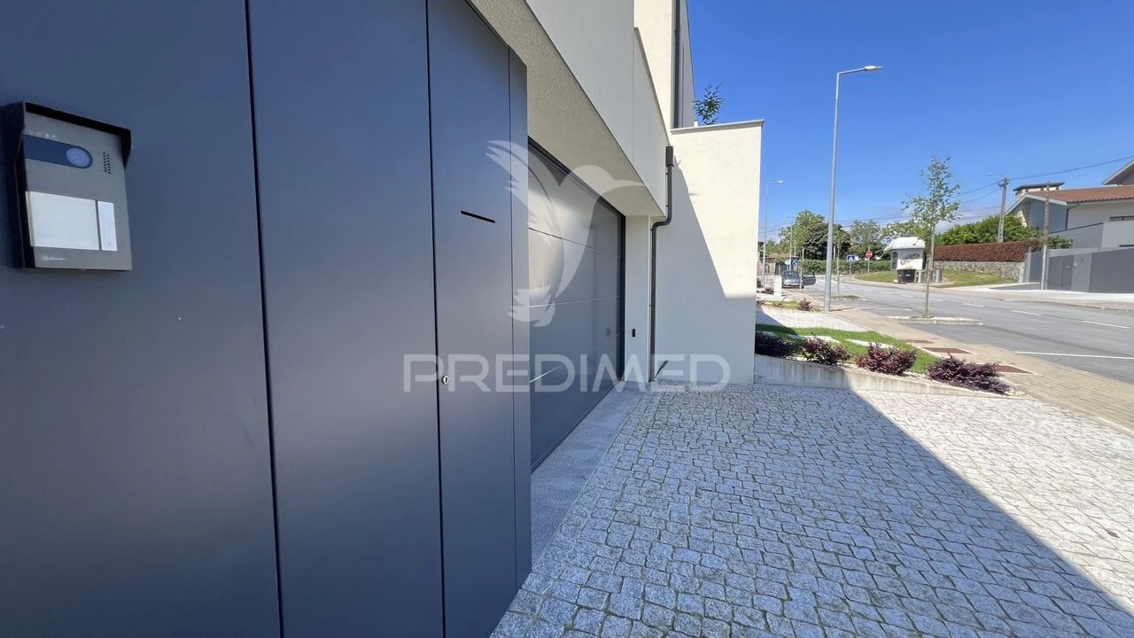 Moradia T3 para Venda em Palmeira Foto 10