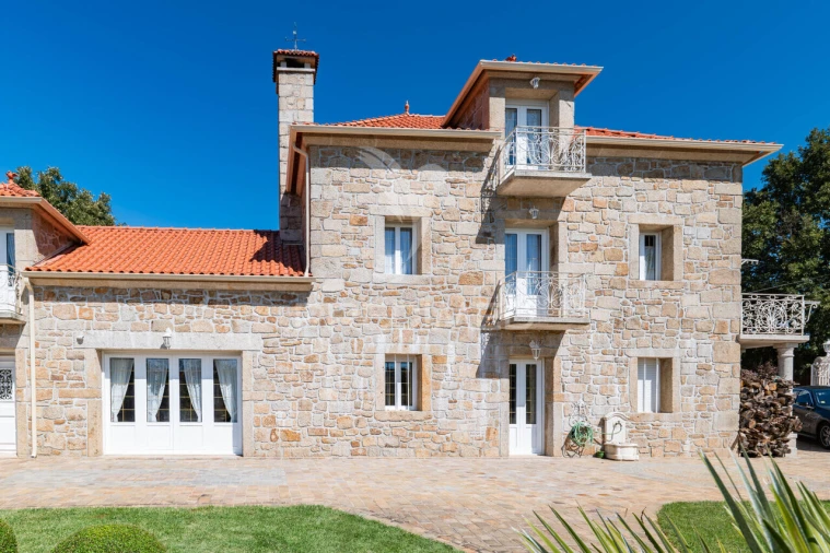 Moradia T5 para Venda em Souto Foto 6