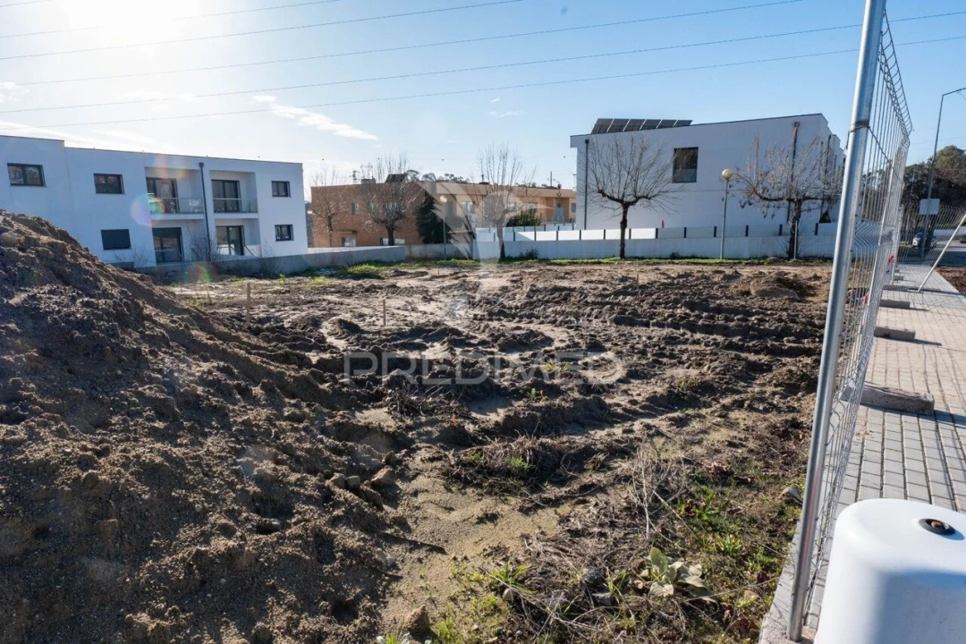 Moradia T4 para Venda em Soutelo Foto 23