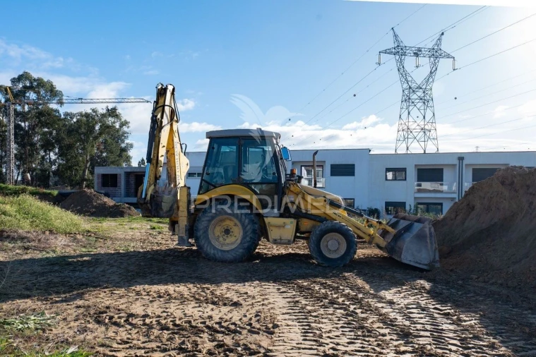 Moradia T4 para Venda em Soutelo Foto 35