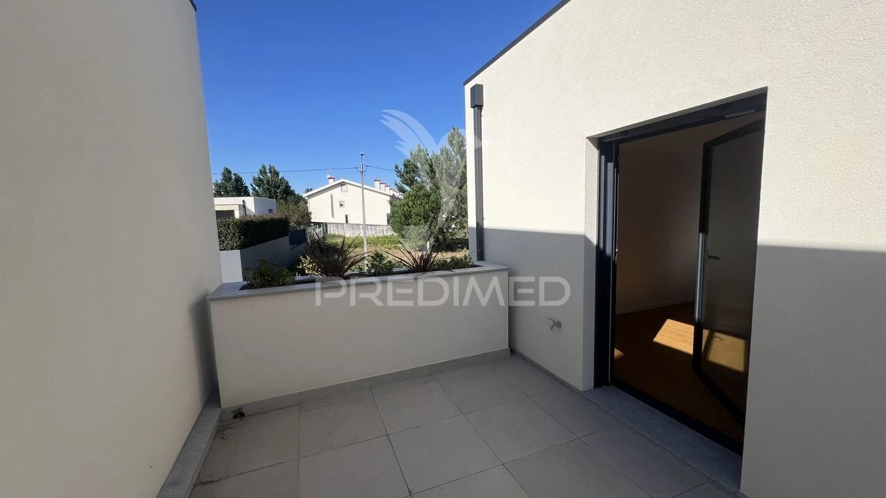 Moradia T3 para Venda em Palmeira Foto 29