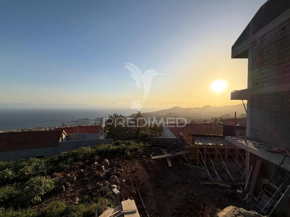 Moradia T3 para Venda em Monte Foto 8