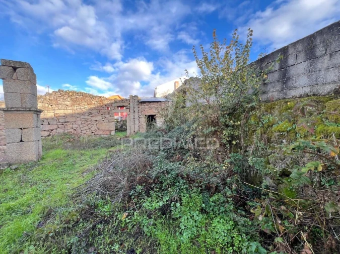 Moradia T6 para Venda em Bouça Foto 11