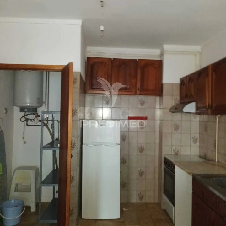 Apartamento T2 para Venda em Santo Antonio dos Olivais Foto 6