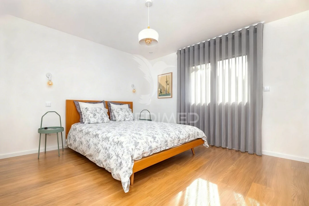 Moradia T5 para Venda em Rubiães Foto 9