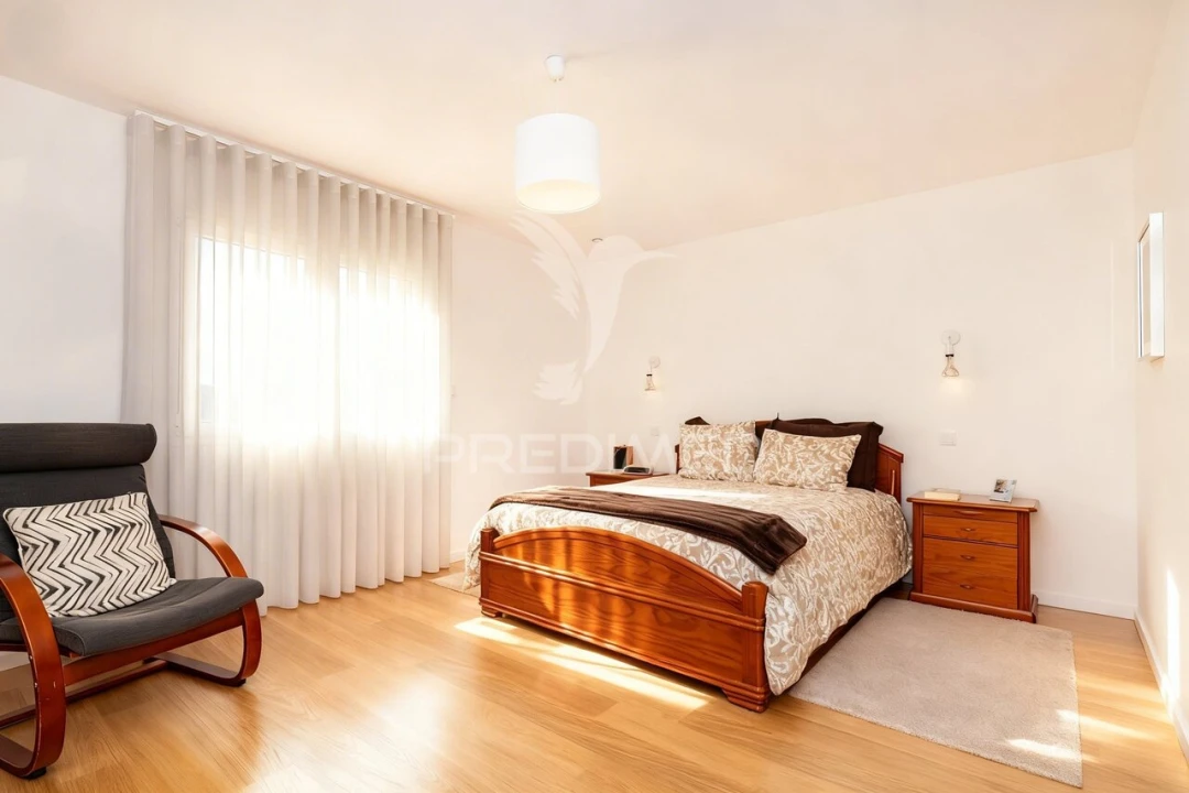 Moradia T5 para Venda em Rubiães Foto 13