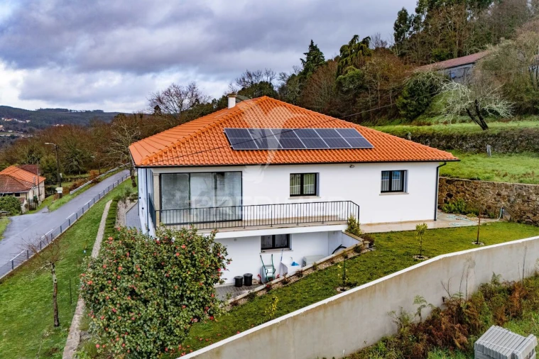 Moradia T5 para Venda em Rubiães Foto 5