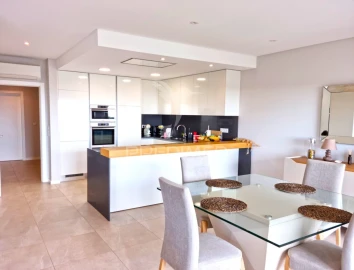 Apartamento T3 para Venda em Albufeira e Olhos de Água