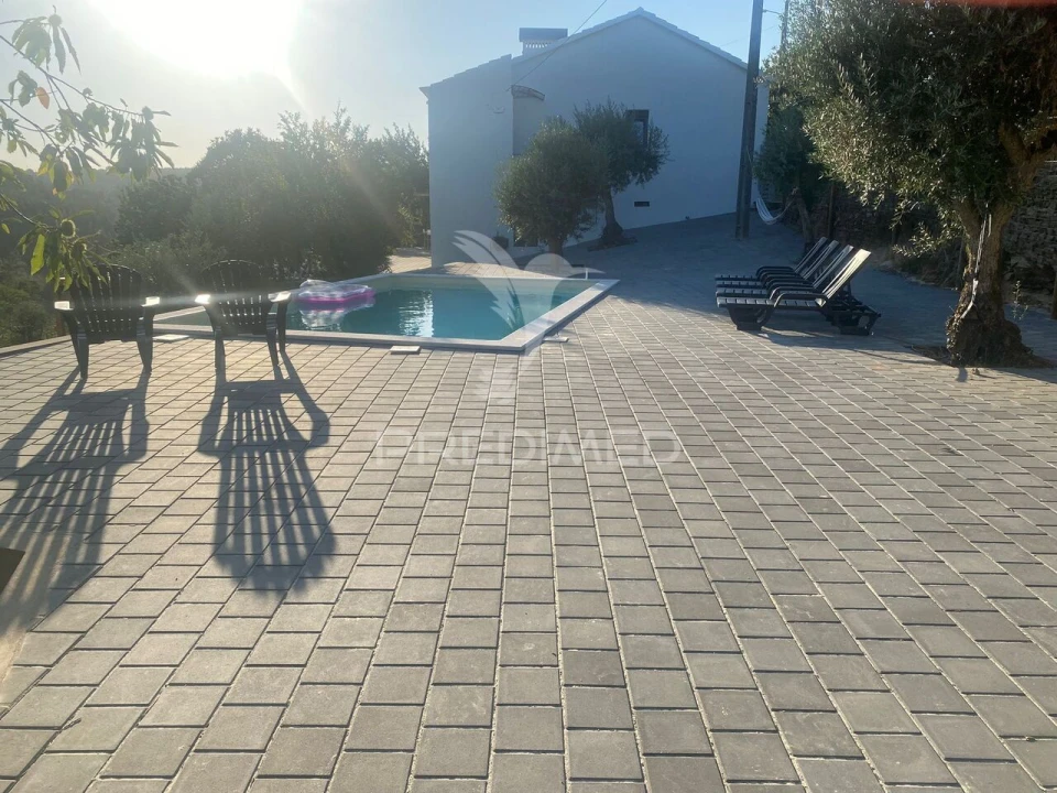 Moradia T3 para Venda em Olalhas Foto 9