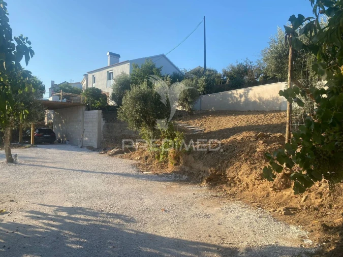 Moradia T3 para Venda em Olalhas Foto 8