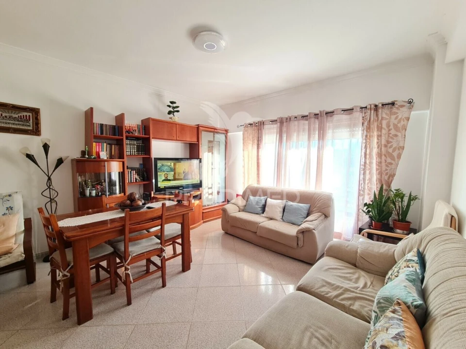 Apartamento T2 para Venda em Encosta do Sol Foto 1
