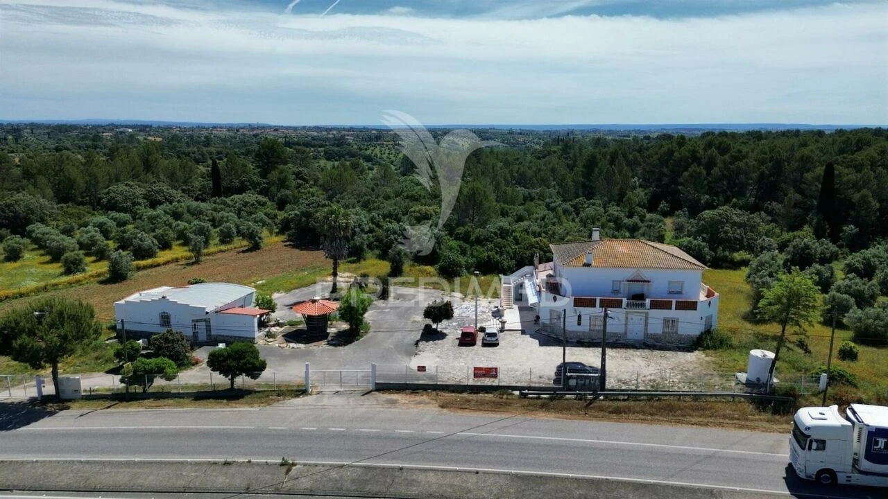 Moradia T9 para Venda em Bugalhos Foto 2