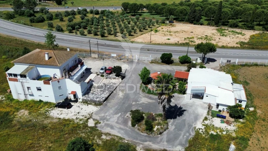 Moradia T9 para Venda em Bugalhos Foto 4