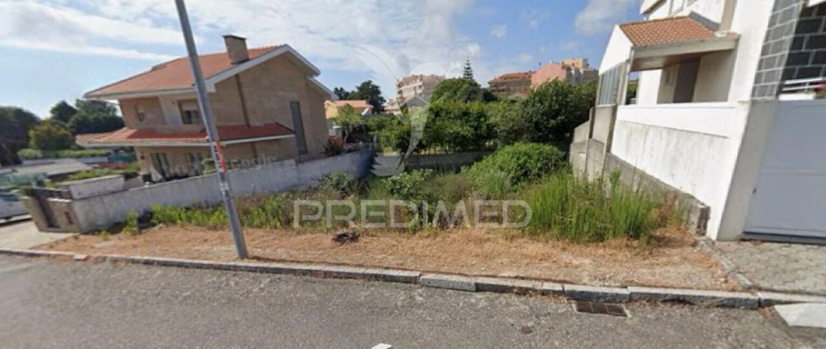 Terreno para Venda em Canelas Foto 1