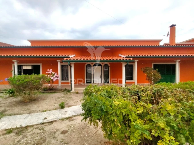 Moradia T5 para Venda em Guia, Ilha e Mata Mourisca Foto 3