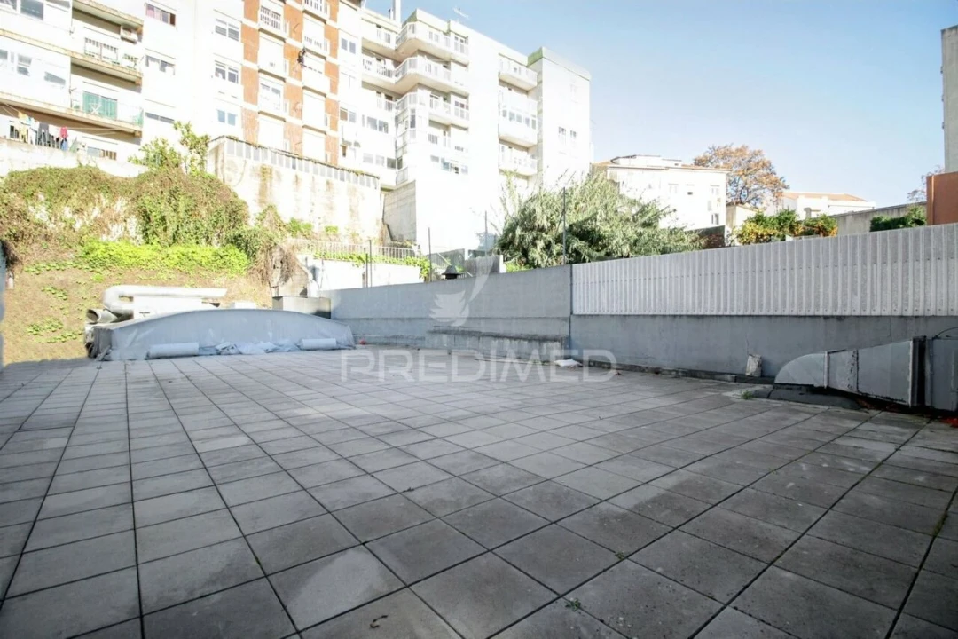Prédio para Venda em Sé Nova, Santa Cruz, Almedina e São Bartolomeu Foto 3