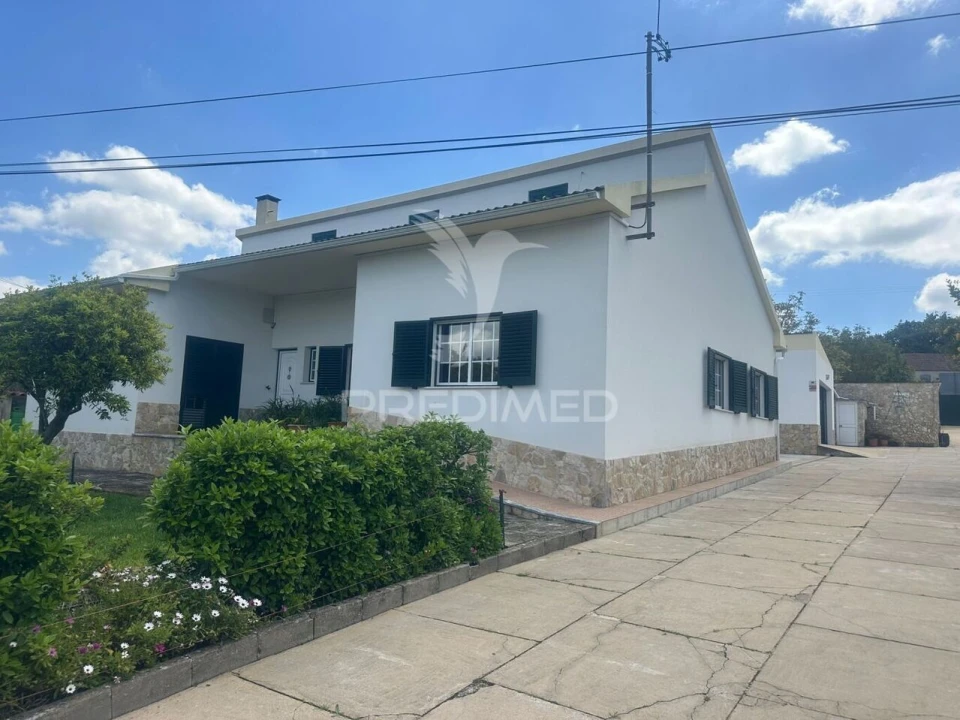 Moradia T3 para Venda em Asseiceira Foto 1