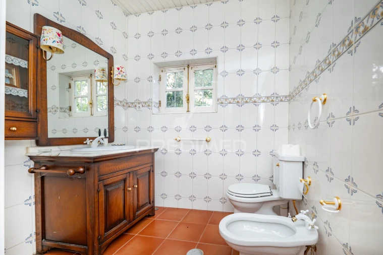 Moradia T4 para Venda em Salamonde Foto 19