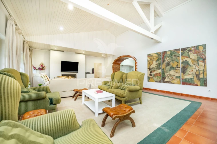 Moradia T4 para Venda em Salamonde Foto 13