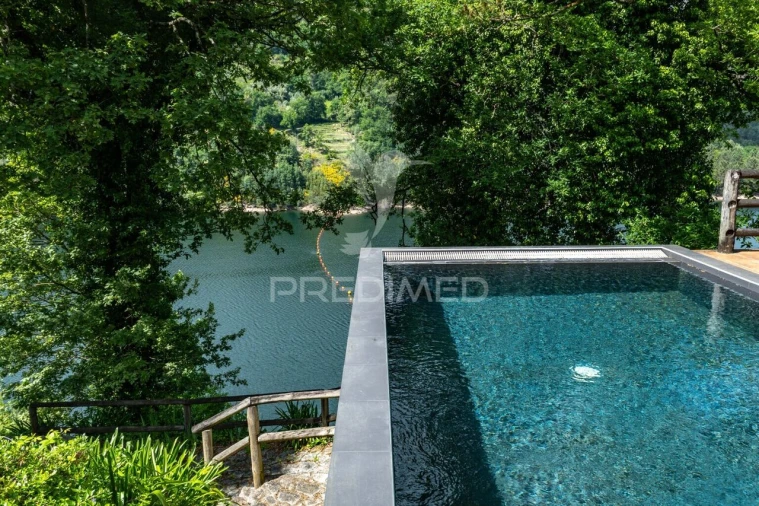 Moradia T4 para Venda em Salamonde Foto 29