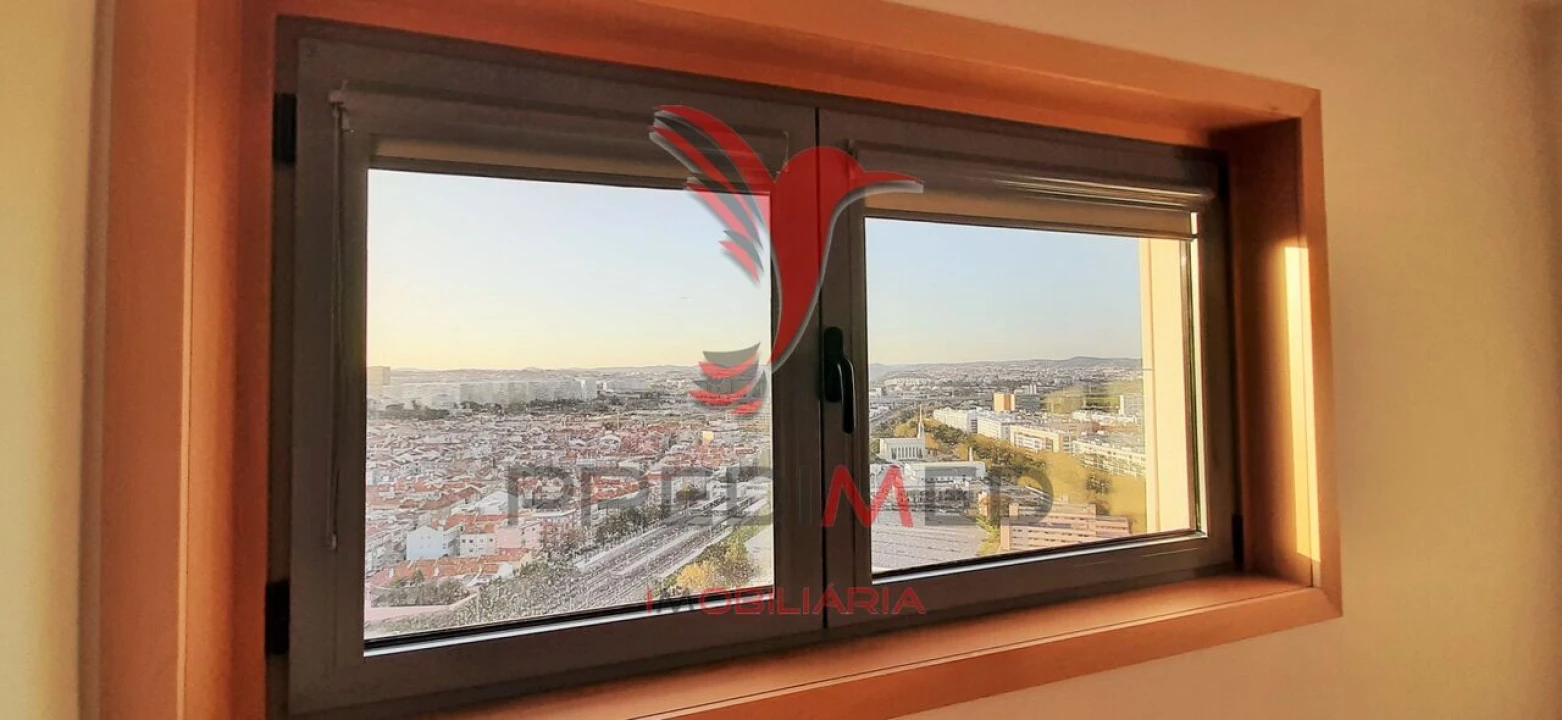 Apartamento T1 para Venda em Parque das Nações Foto 18
