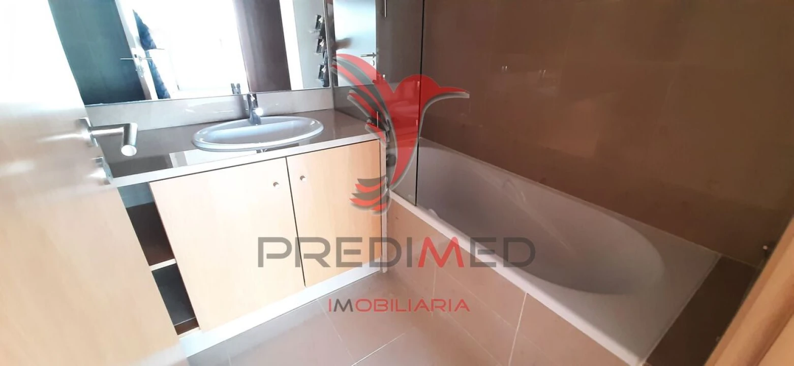 Apartamento T1 para Venda em Parque das Nações Foto 20