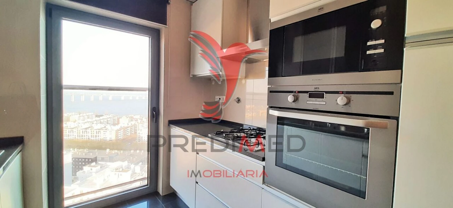 Apartamento T1 para Venda em Parque das Nações Foto 10