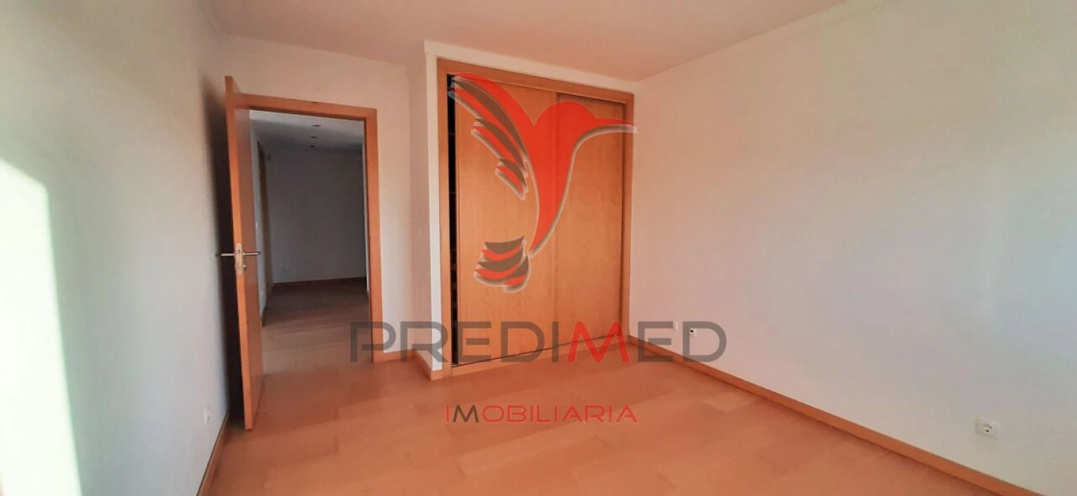 Apartamento T1 para Venda em Parque das Nações Foto 15