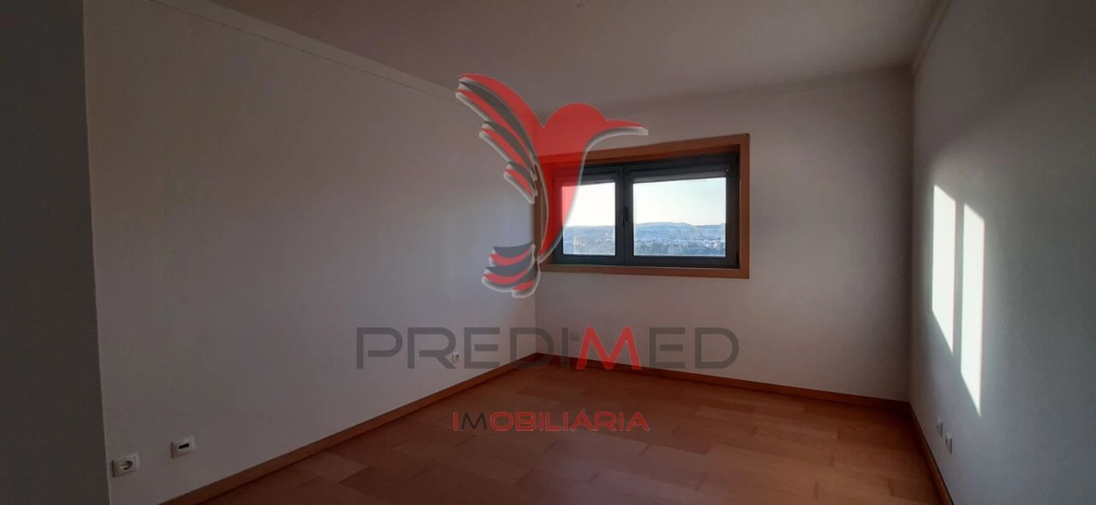 Apartamento T1 para Venda em Parque das Nações Foto 17