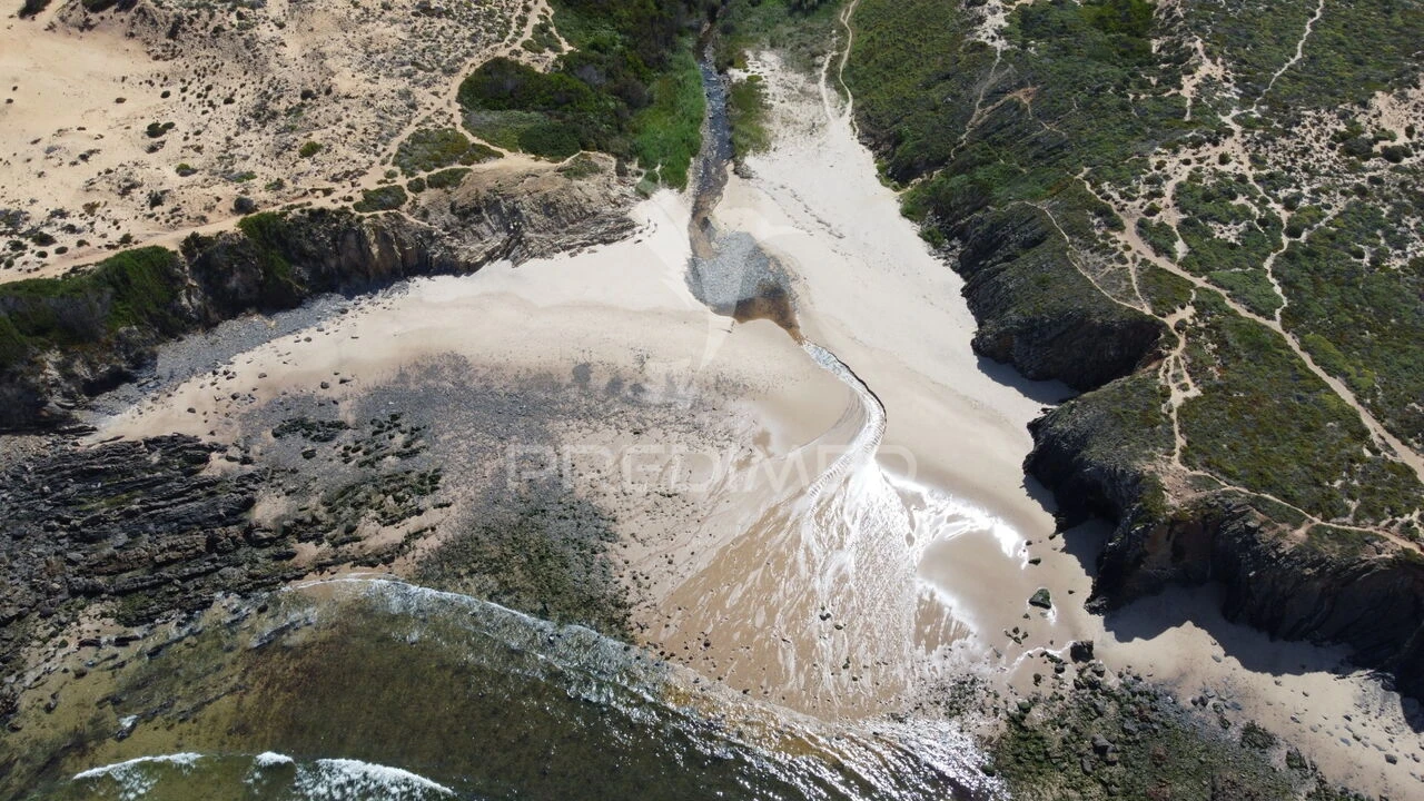 Quinta T0 para Venda em Longueira/Almograve Foto 17