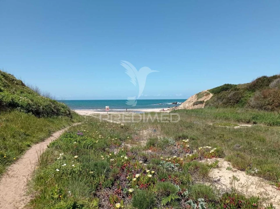 Quinta T0 para Venda em Longueira/Almograve Foto 33