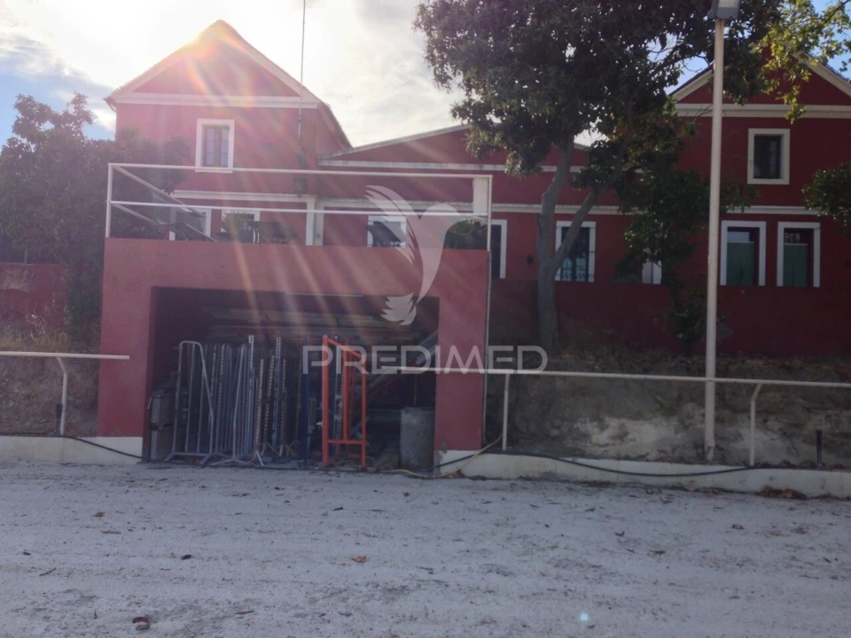 Moradia T4 para Venda em Assunção, Ajuda, Salvador e Santo Ildefonso Foto 11