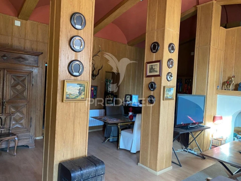 Moradia T4 para Venda em Assunção, Ajuda, Salvador e Santo Ildefonso Foto 30