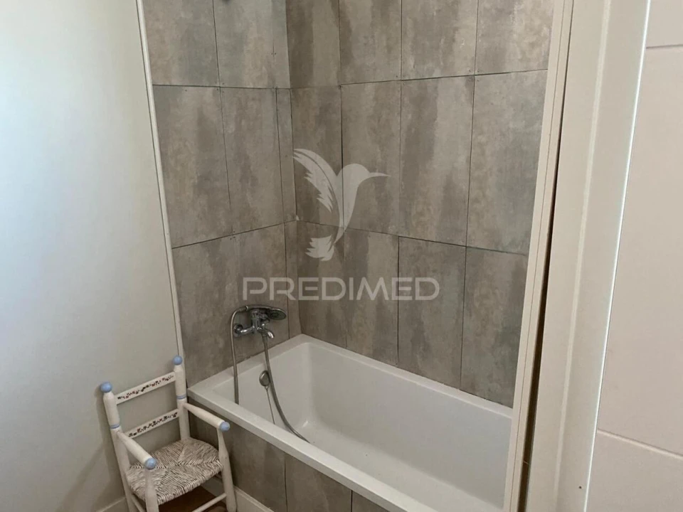 Moradia T4 para Venda em Assunção, Ajuda, Salvador e Santo Ildefonso Foto 27