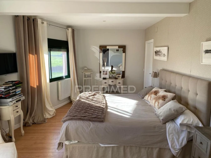 Moradia T4 para Venda em Assunção, Ajuda, Salvador e Santo Ildefonso Foto 33