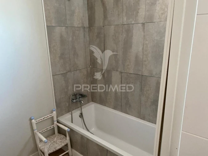 Moradia T4 para Venda em Assunção, Ajuda, Salvador e Santo Ildefonso Foto 27