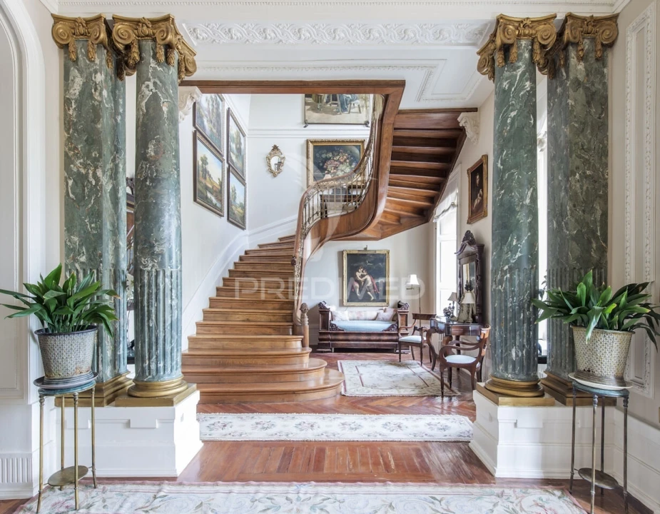 Moradia T8 para Venda em Assunção, Ajuda, Salvador e Santo Ildefonso Foto 7