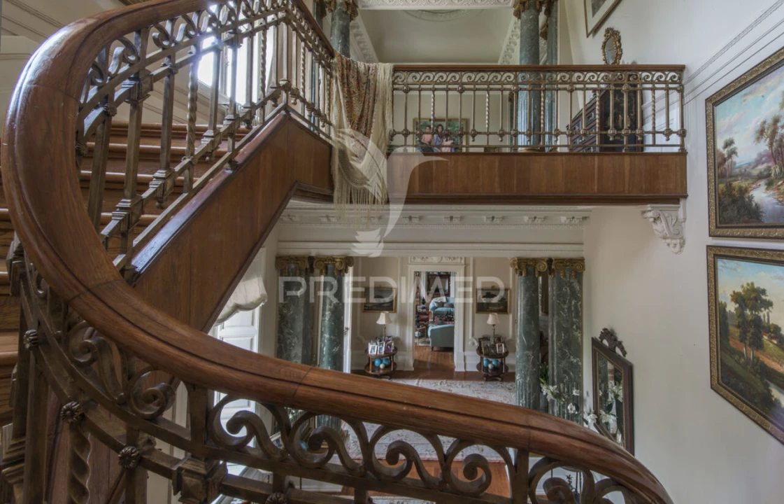 Moradia T8 para Venda em Assunção, Ajuda, Salvador e Santo Ildefonso Foto 12