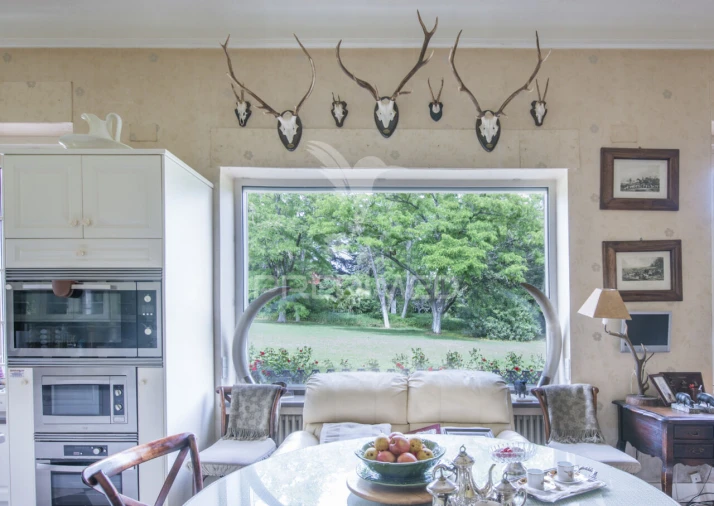 Moradia T8 para Venda em Assunção, Ajuda, Salvador e Santo Ildefonso Foto 4