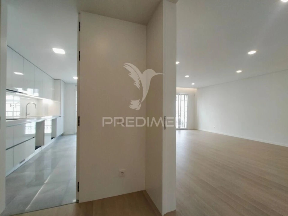 Apartamento T3 para Venda em Águas Livres Foto 4