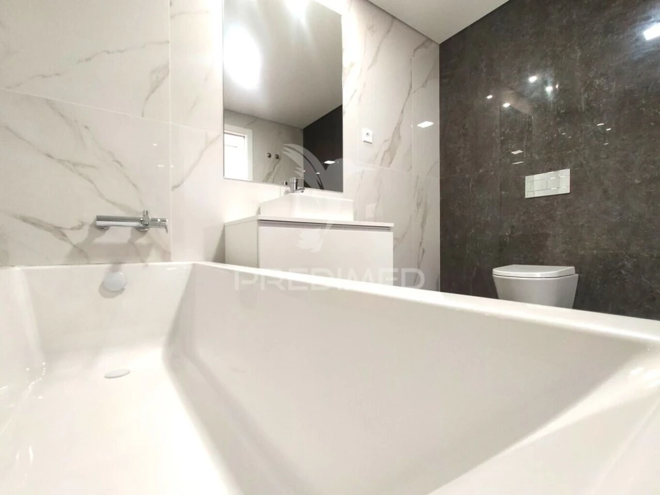 Apartamento T3 para Venda em Águas Livres Foto 13