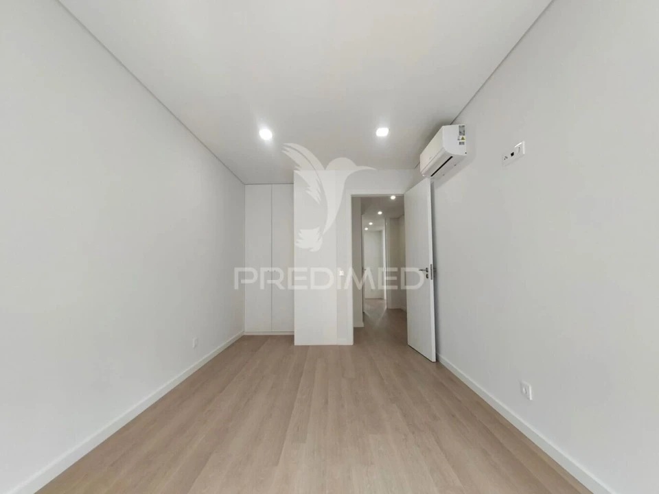 Apartamento T3 para Venda em Águas Livres Foto 9