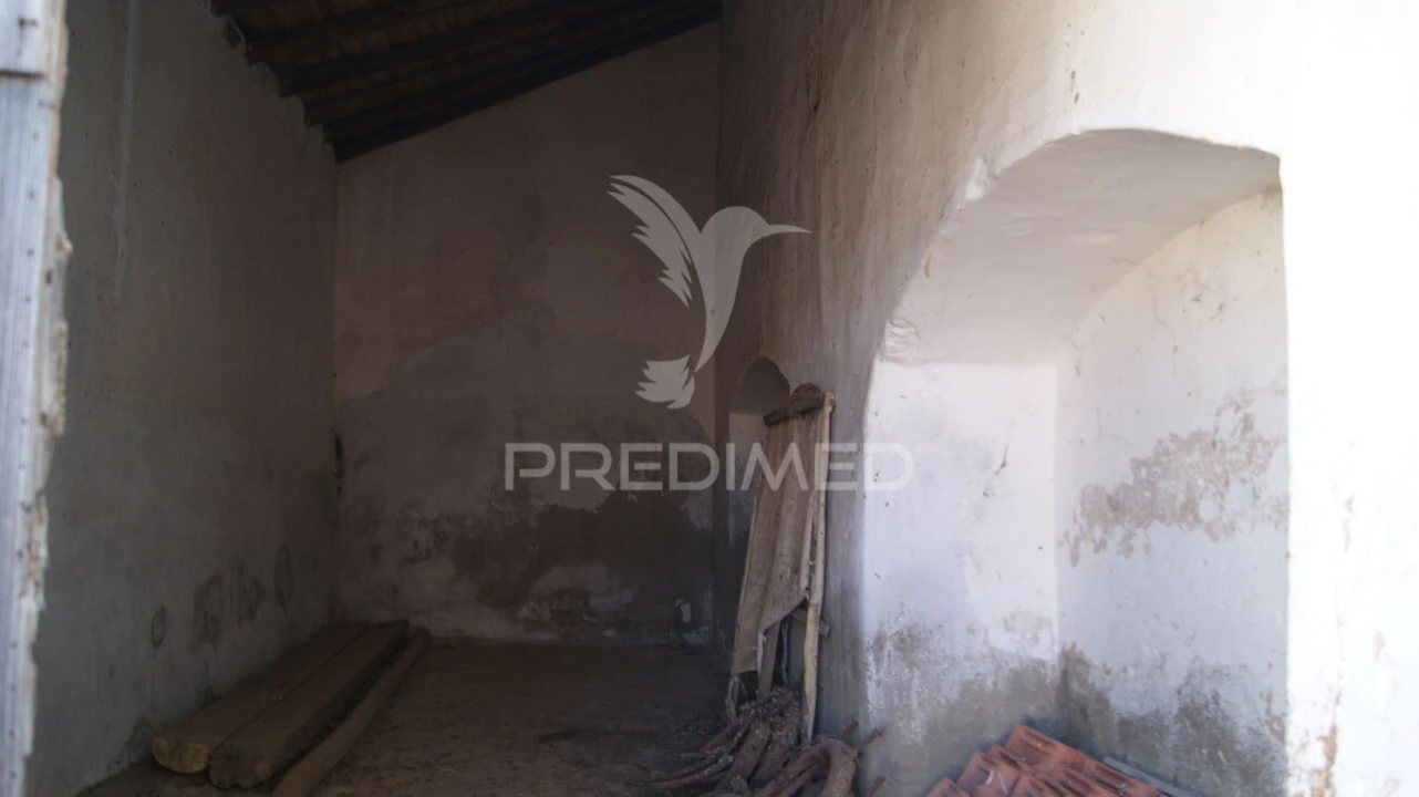 Moradia T0 para Venda em Vaiamonte Foto 14