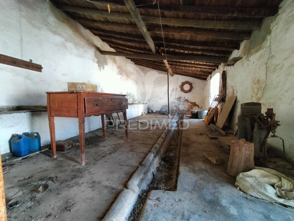 Moradia T0 para Venda em Vaiamonte Foto 9