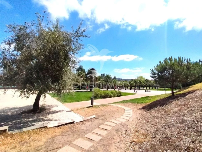 Apartamento T3 para Venda em Águas Livres Foto 18