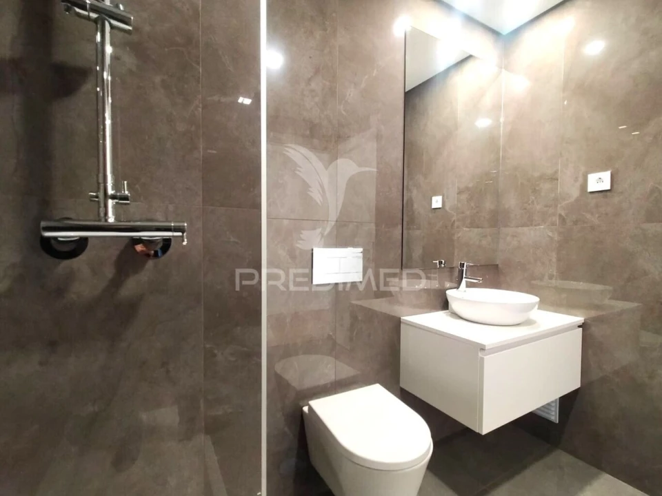 Apartamento T3 para Venda em Águas Livres Foto 10