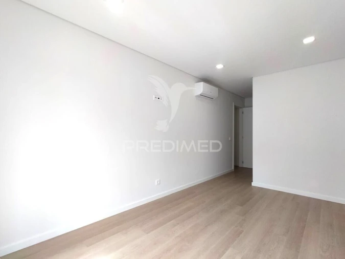 Apartamento T3 para Venda em Águas Livres Foto 15