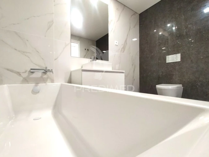 Apartamento T3 para Venda em Águas Livres Foto 9